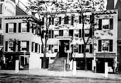 Knickerbocker Cottage on Sixth Avenue in Manhattan 